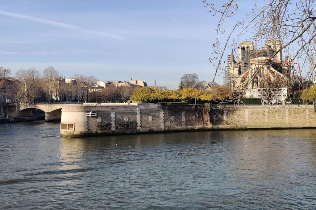 Appartement Ile Saint Louis, Notre Dame, 1 2 A 4p Parijs